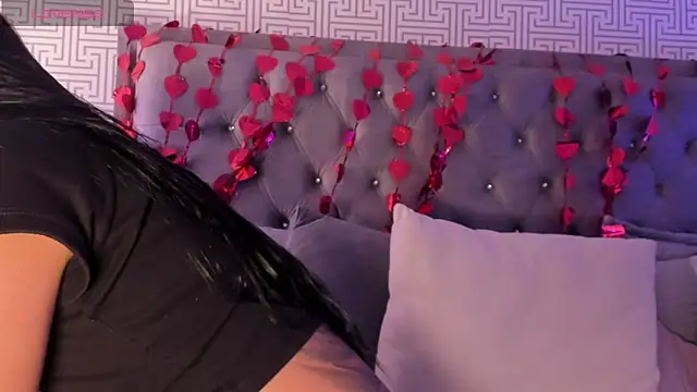 AriRobert  online show from 02-16-26, 01:32