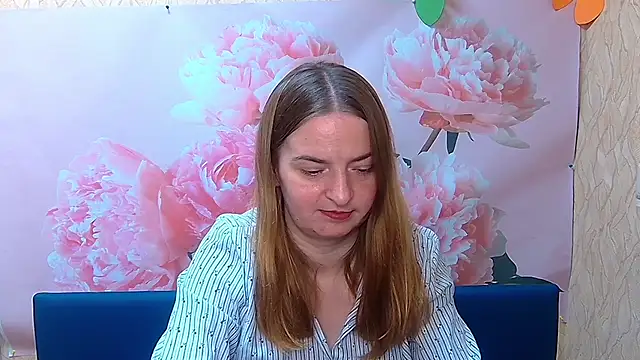FreyaDak online show from 09-18-25, 05:05