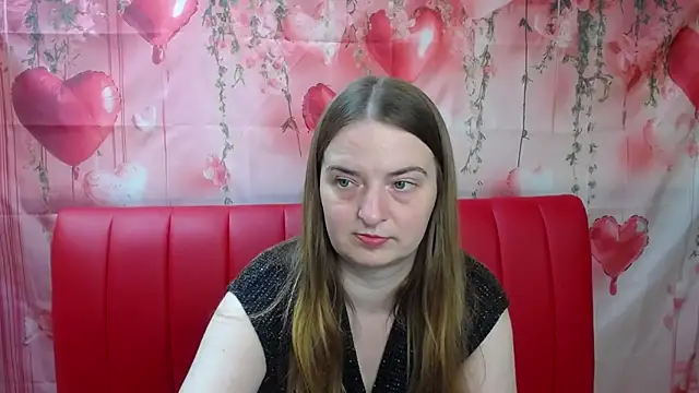 Snapshot of FreyaDak chatting on 05-19-26, 05:09 FreyaDak online show from 05-19-26, 05:09