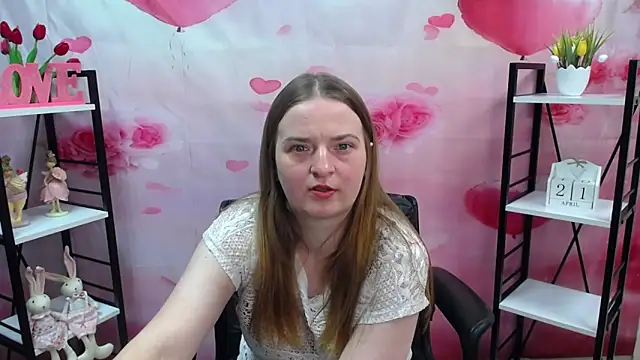 Snapshot of FreyaDak chatting on 04-21-26, 05:08 FreyaDak online show from 04-21-26, 05:08