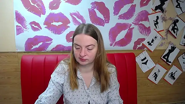 FreyaDak online show from 10-18-25, 05:09