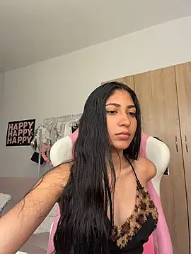 Sweetnaughtygirl  online show from 02-08-26, 04:15