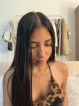 Sweetnaughtygirl  online show from 03-01-26, 09:48