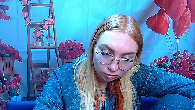 BeatriceFly online show from 04-18-26, 01:13