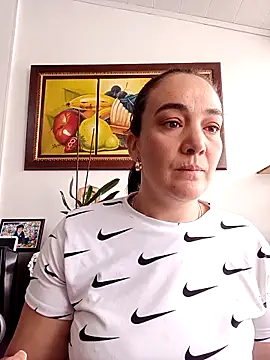 Snapshot of skayhot_ chatting on 02-27-25, 01:38 skayhot online show from 02-27-25, 01:38