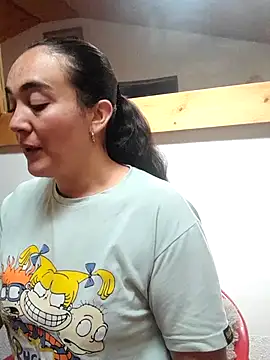 skayhot  online show from 11-08-25, 02:09