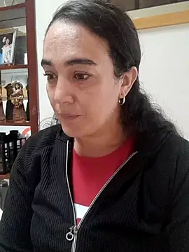 Snapshot of skayhot_ chatting on 10-20-25, 01:33 skayhot online show from 10-20-25, 01:33