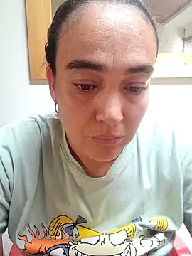 skayhot  online show from 10-29-25, 02:16