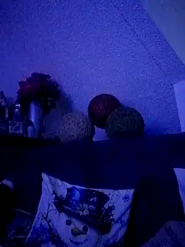 skayhot  online show from 12-21-25, 11:01