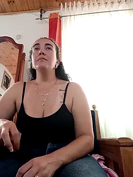 Snapshot of skayhot_ chatting on 03-17-25, 04:54 skayhot online show from 03-17-25, 04:54