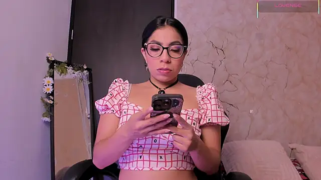 Snapshot of Mia_Gothzx chatting on 06-22-26, 09:56 Mia Gothzx online show from 06-22-26, 09:56