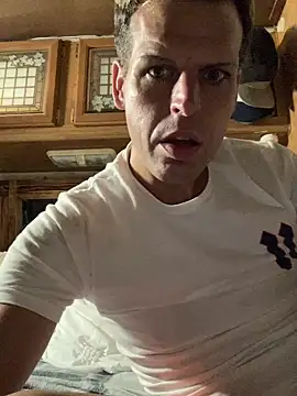 Dreagon79 online show from 10-05-25, 07:10