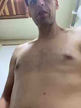 Dreagon79 online show from 10-04-25, 03:08