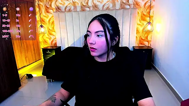 Snapshot of miichael_black chatting on 04-23-26, 04:30 miichael black online show from 04-23-26, 04:30