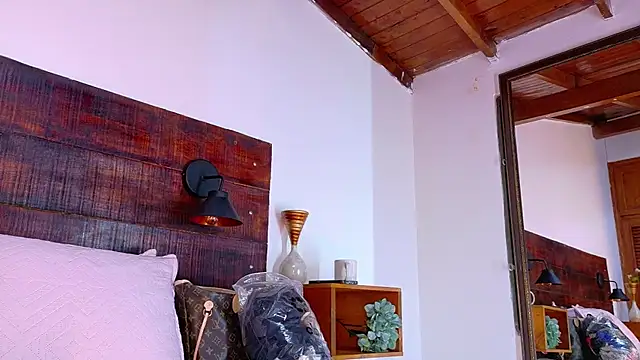 Celeste sanz online show from 01-08-26, 10:10