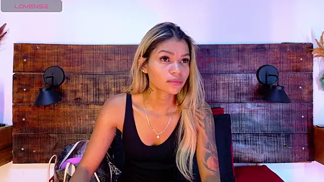 Snapshot of Celeste_sanz chatting on 02-21-26, 10:06 Celeste sanz online show from 02-21-26, 10:06