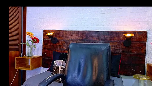 Snapshot of Celeste_sanz chatting on 10-16-25, 10:01 Celeste sanz online show from 10-16-25, 10:01