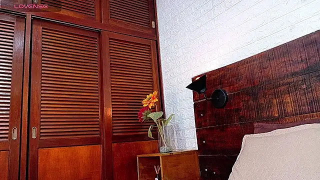 Celeste sanz online show from 11-20-25, 11:00