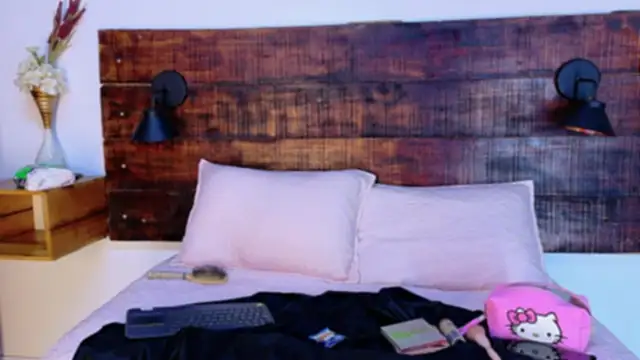 Snapshot of Celeste_sanz chatting on 02-10-26, 10:03 Celeste sanz online show from 02-10-26, 10:03