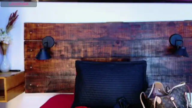 Snapshot of Celeste_sanz chatting on 02-14-26, 10:04 Celeste sanz online show from 02-14-26, 10:04