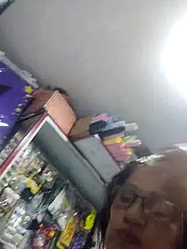 Snapshot of Edged_Hot69 chatting on 06-03-26, 12:11 Edged Hot69 online show from 06-03-26, 12:11