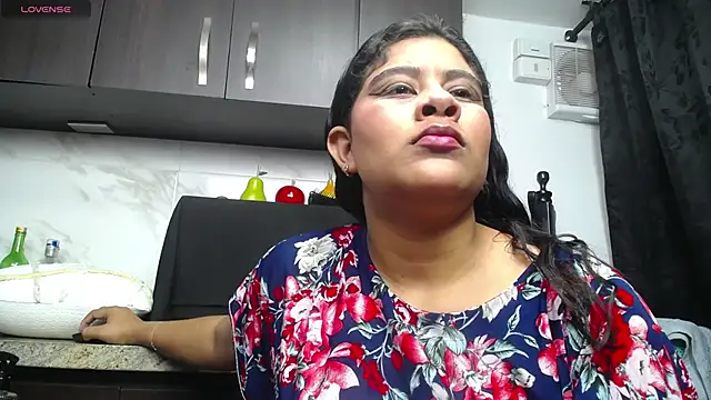 iniyalaboni online show from 09-12-25, 08:08