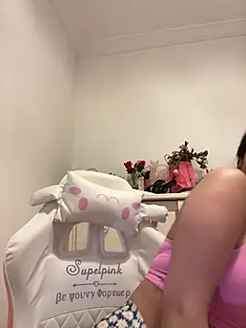 Snapshot of Hot_malak chatting on 03-14-25, 12:32 Hot malak online show from 03-14-25, 12:32