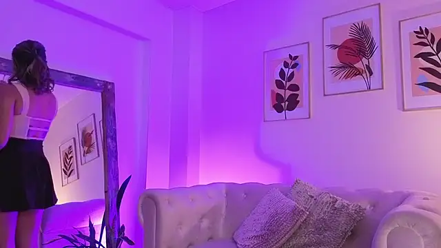 DahianaWalcott online show from 03-02-26, 05:53