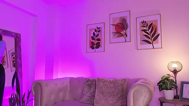 DahianaWalcott online show from 02-23-26, 03:01