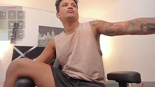 toyboys1 online show from 09-24-25, 03:24