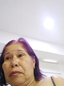 girl amada online show from 04-15-26, 05:06