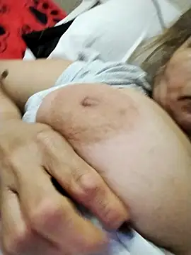 girl amada online show from 10-09-25, 06:47