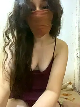 Snapshot of Chahrazad66 chatting on 09-15-25, 12:33 Chahrazad66 online show from 09-15-25, 12:33