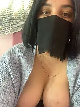 Snapshot of Miss-Soka chatting on 03-07-25, 11:40 Miss-Soka online show from 03-07-25, 11:40