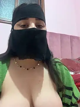 Snapshot of Miss-Soka chatting on 01-21-25, 12:15 Miss-Soka online show from 01-21-25, 12:15