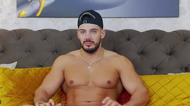 Snapshot of DustinKeent chatting on 02-03-25, 09:19 DustinKeent online show from 02-03-25, 09:19