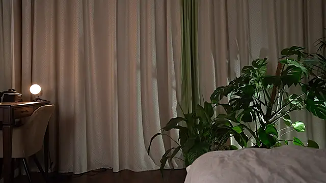 Snapshot of ImMariaAndYouStayHere chatting on 02-06-25, 02:44 ImMariaAndYouStayHere online show from 02-06-25, 02:44