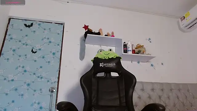 miss valery2 online show from 11-16-25, 01:21