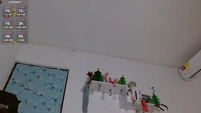Snapshot of miss_valery2 chatting on 03-15-25, 01:41 miss valery2 online show from 03-15-25, 01:41