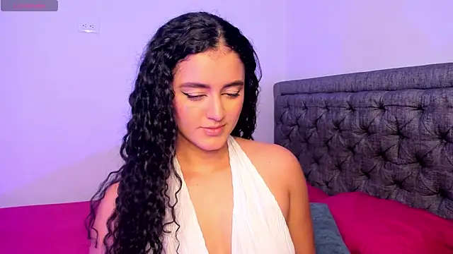 Adhara-zanne online show from 11-25-25, 02:12