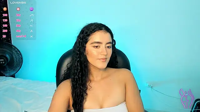 Snapshot of Adhara-zanne chatting on 06-23-26, 02:04 Adhara-zanne online show from 06-23-26, 02:04