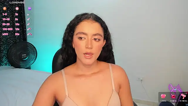 Adhara-zanne online show from 06-17-26, 04:39