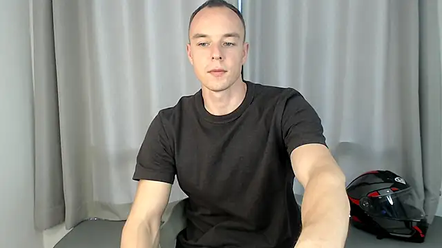 Snapshot of heilgarbest chatting on 11-27-25, 10:05 heilgarbest online show from 11-27-25, 10:05