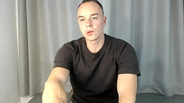 Snapshot of heilgarbest chatting on 11-22-25, 10:03 heilgarbest online show from 11-22-25, 10:03