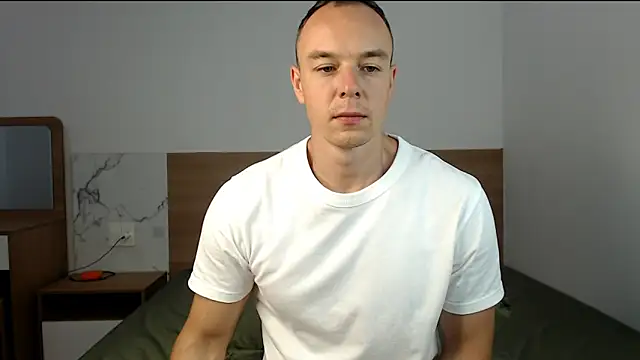 Snapshot of heilgarbest chatting on 10-04-25, 04:25 heilgarbest online show from 10-04-25, 04:25