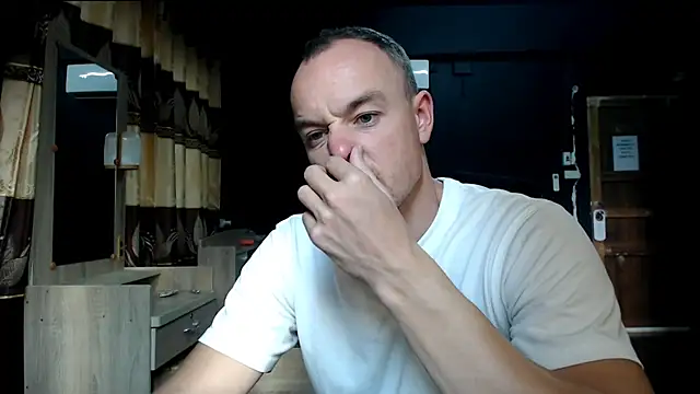 Snapshot of heilgarbest chatting on 04-08-26, 09:55 heilgarbest online show from 04-08-26, 09:55