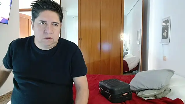 THIAGOEVA online show from 11-07-25, 08:41