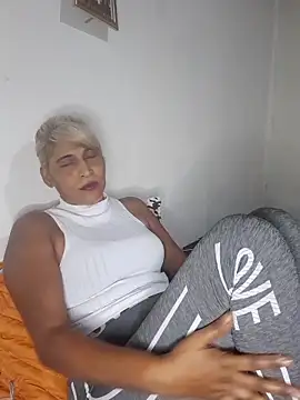 Goodgirlsue 77 online show from 02-03-26, 05:51