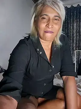 Snapshot of Goodgirlsue_77 chatting on 07-23-26, 10:56 Goodgirlsue 77 online show from 07-23-26, 10:56