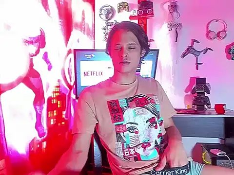 LilOwen  online show from 06-13-26, 07:45
